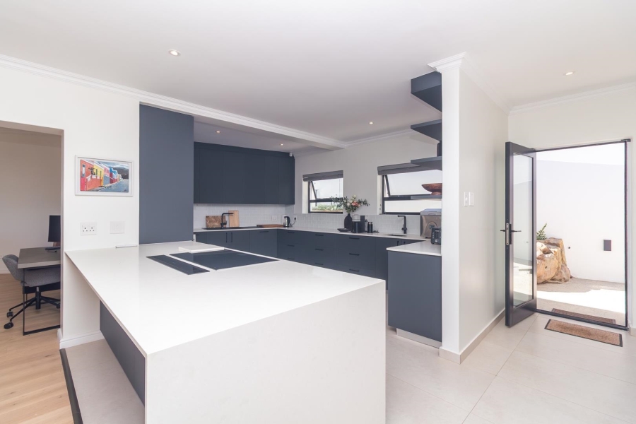 4 Bedroom Property for Sale in Camps Bay Western Cape